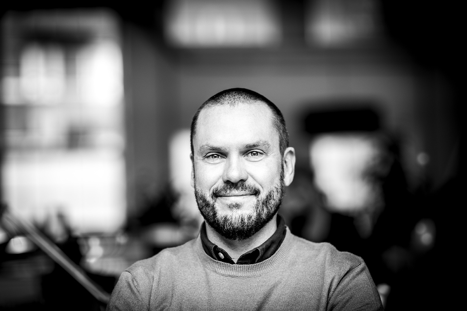 Nicholas Rud Sådan bruger du AI som et team: Research, struktur og skrivning i tre ...